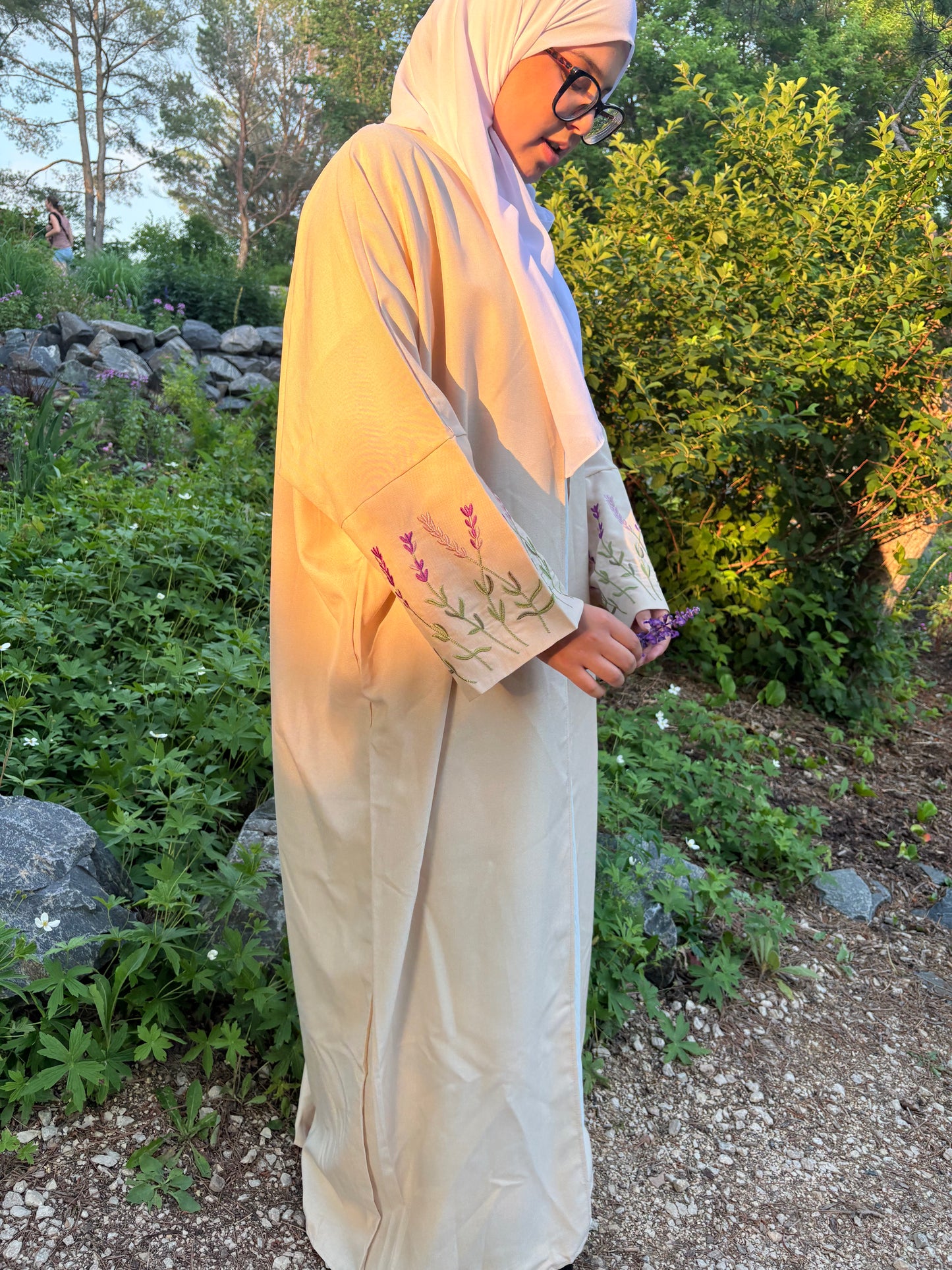 Salma Embroidered Open Abaya