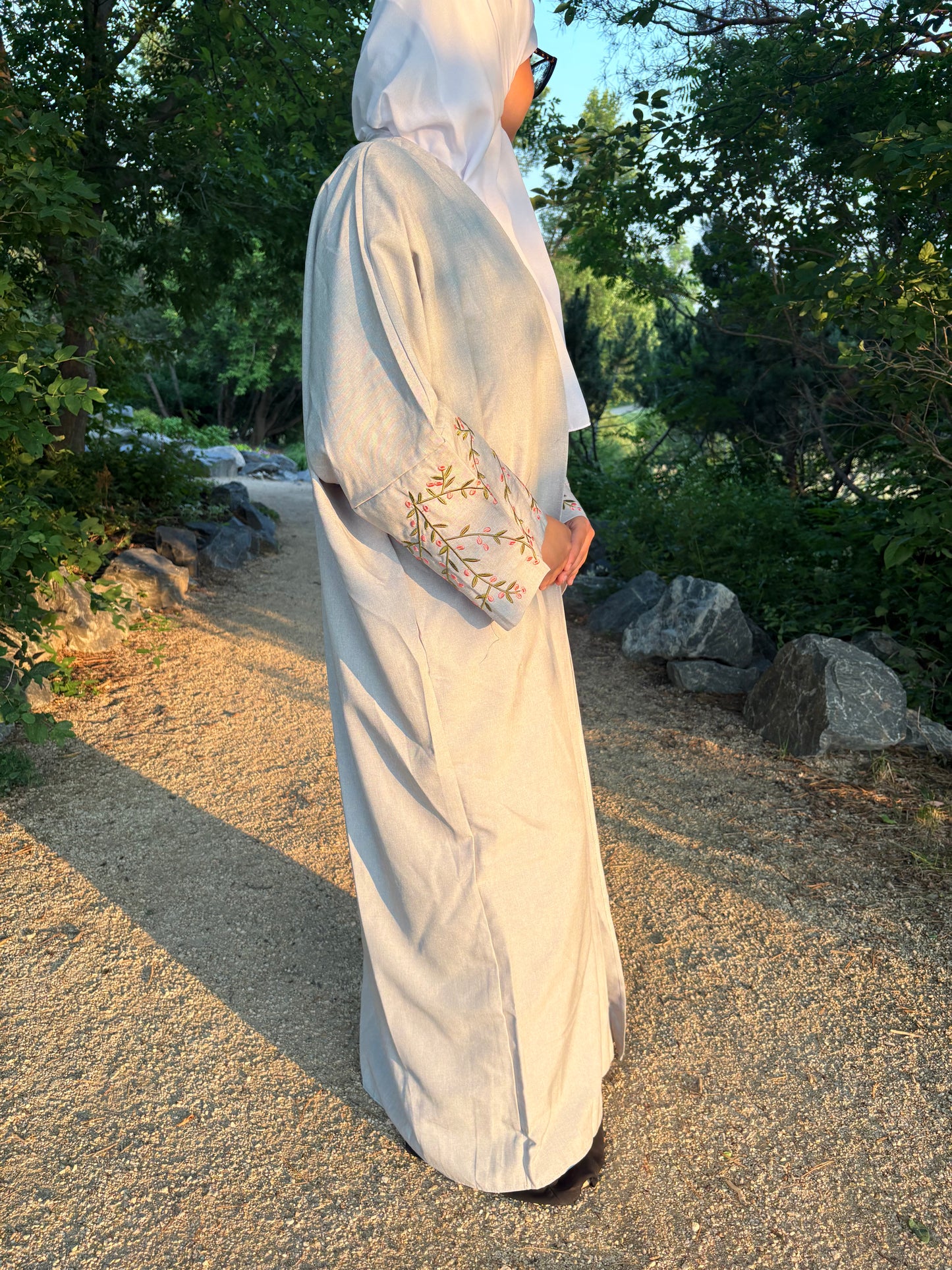 Warda Open Abaya